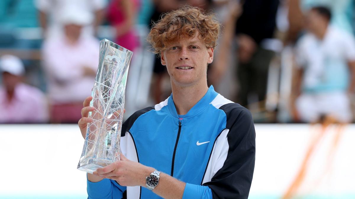 Jannik Sinner Beats Grigor Dimitrov in Straight Sets to Win Miami Open