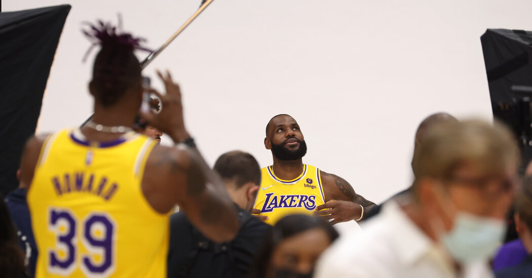 LeBron James Laughs at Your ‘Old’ Lakers Memes. After His Nap.